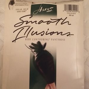 Hanes Smooth Illusions hose
